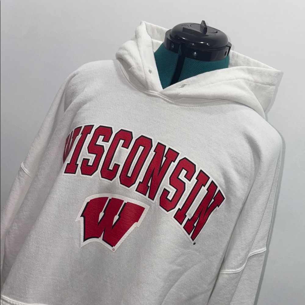 EUC: Fanatics White Fleece Hoodie